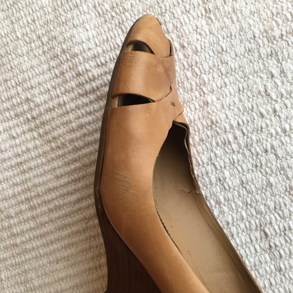 Kenneth Cole Tan Wedge Shoes - Brown Wedges - Picture 6 of 8